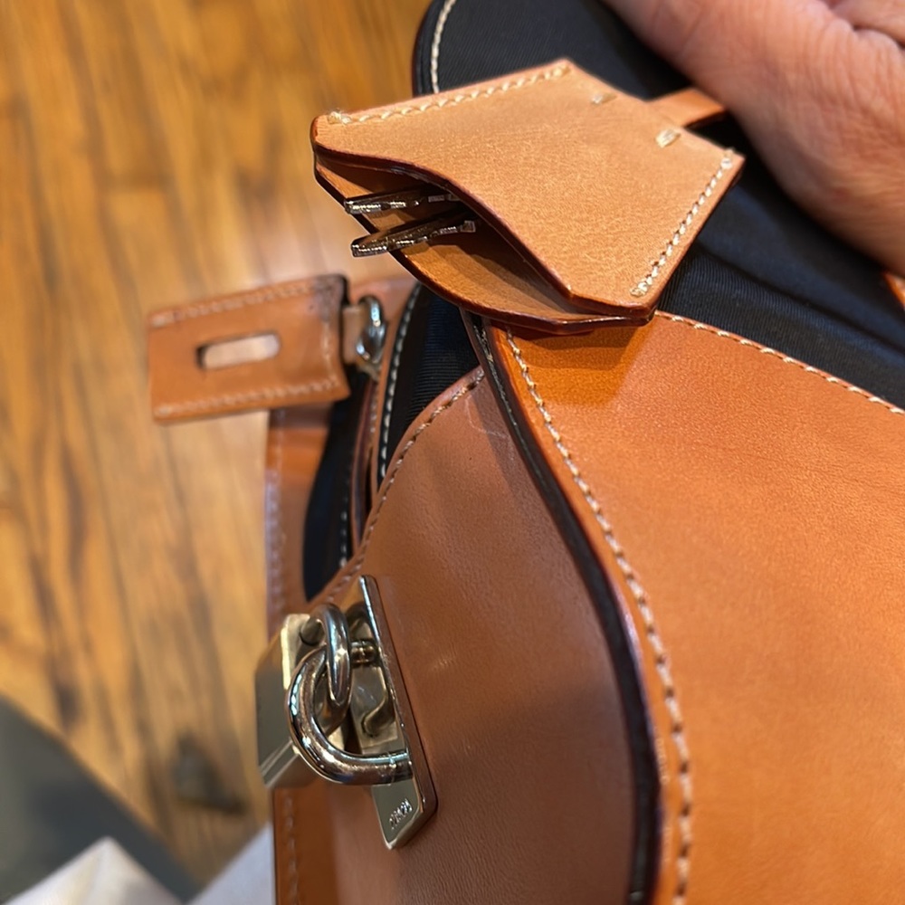 Prada authentic prada handle bag - Picture 3 of 7